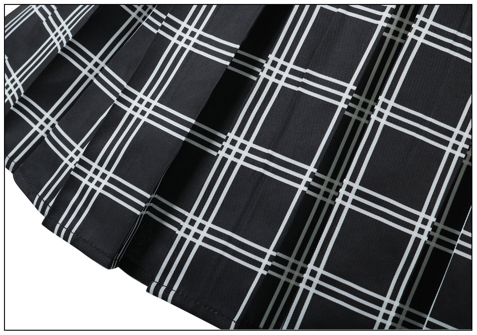 pleated plaid skirt fabric close up madoka school uniform