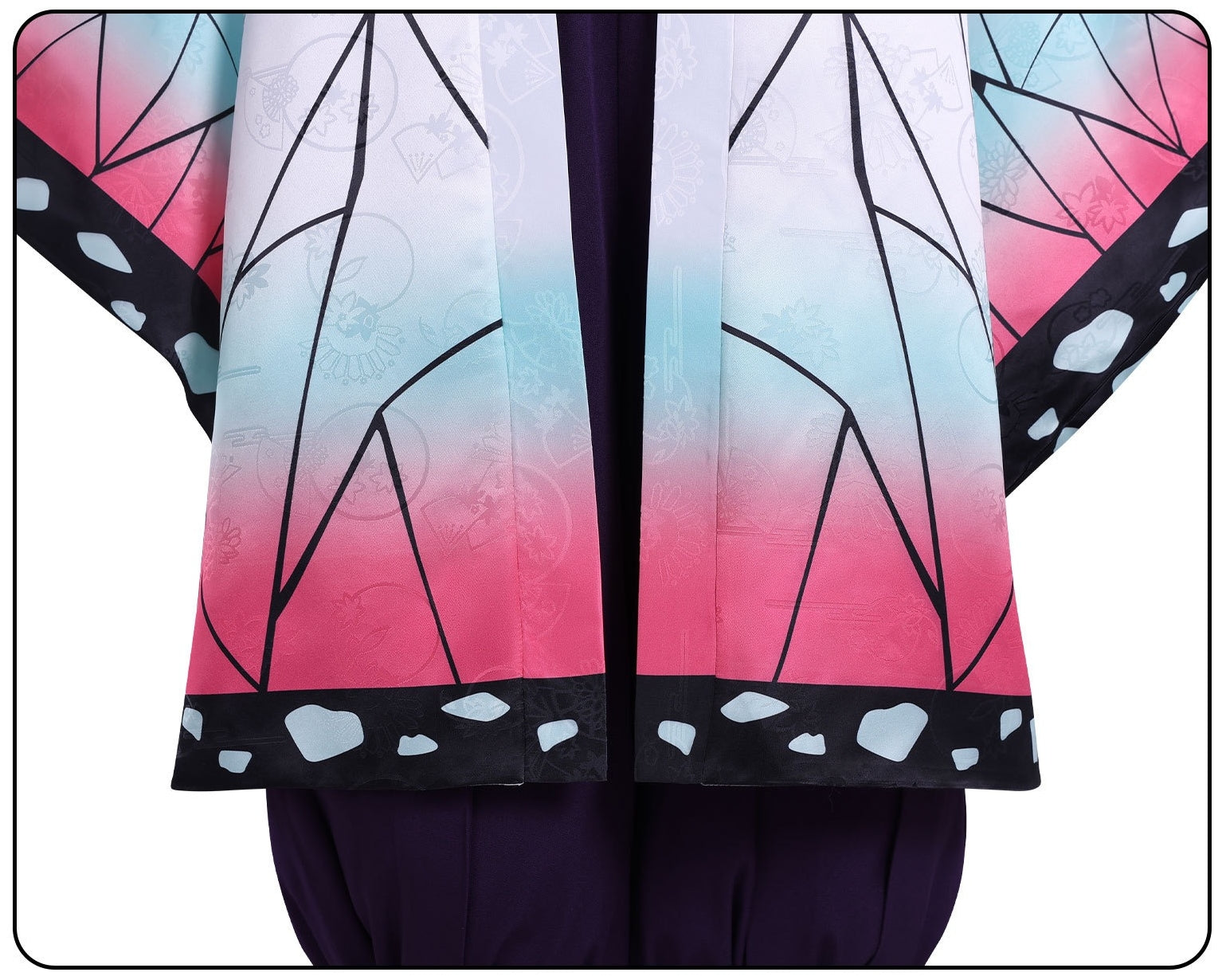 kochou shinobu cosplay dark embroidery kimono pink blue gradient sleeve hem black trim closeup