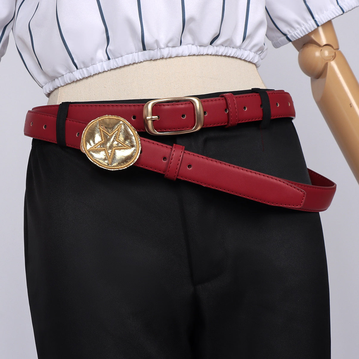 gold star emblem buckle red double belt close up for jjk kirara hoshi cosplay costume