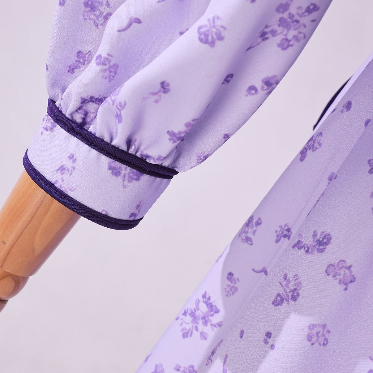 Frieren Fern cosplay purple floral dress cuff details