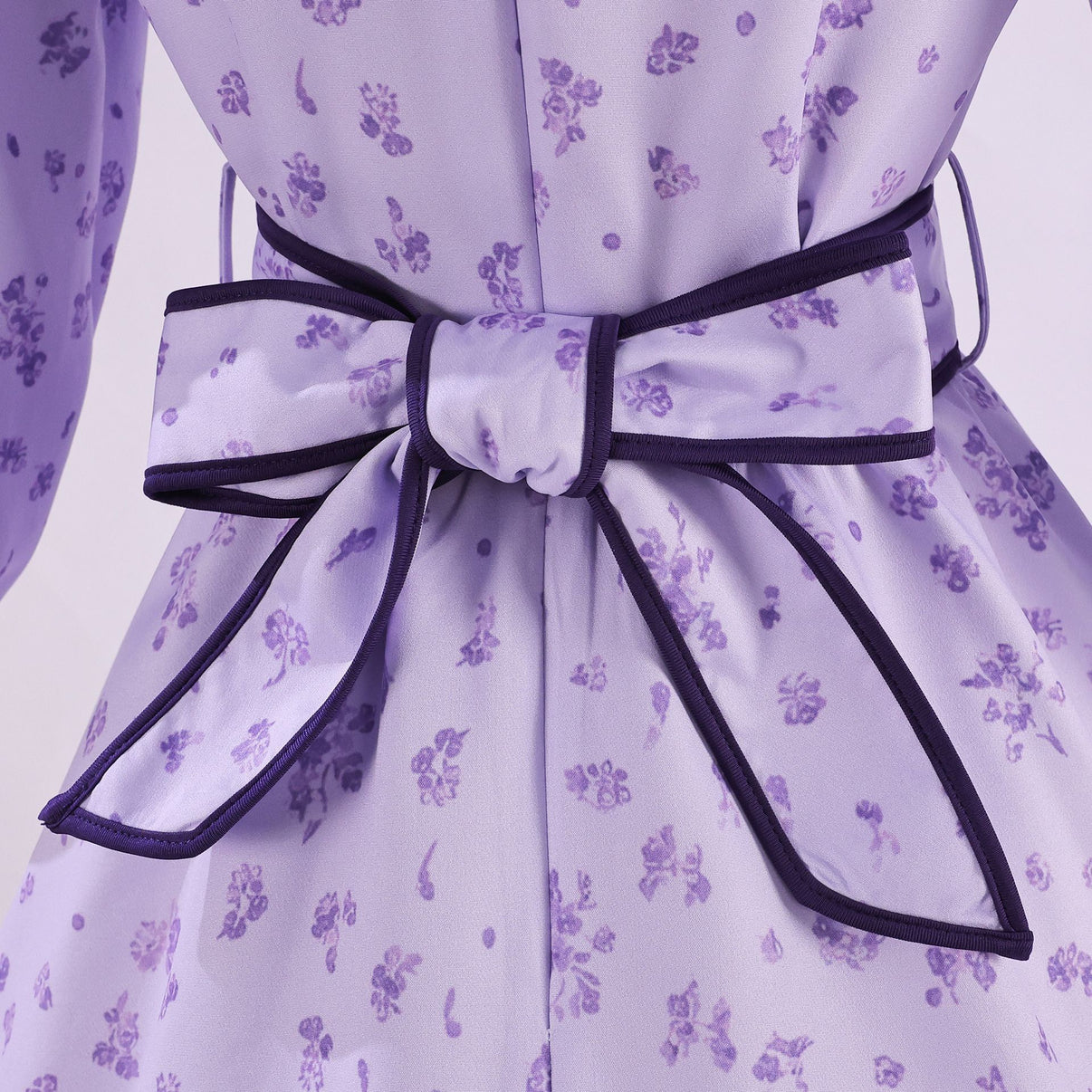 Frieren Fern cosplay purple floral dress back waist details
