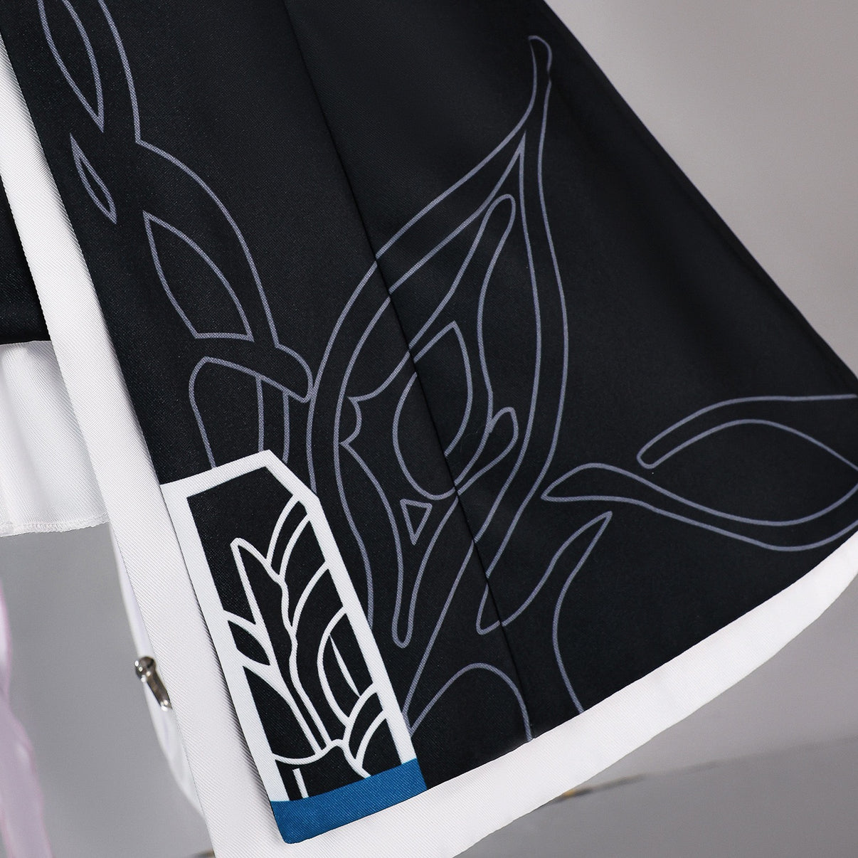 Close-up of the Honkai Star Rail March 7th cosplay costume design