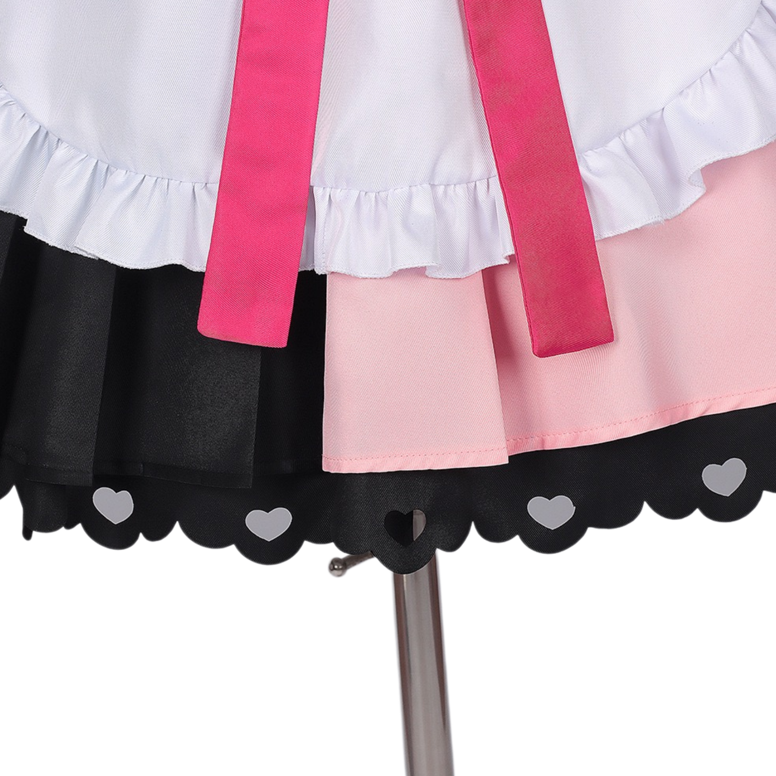 Komazawa Noi cosplay skirt and belt detail 3
